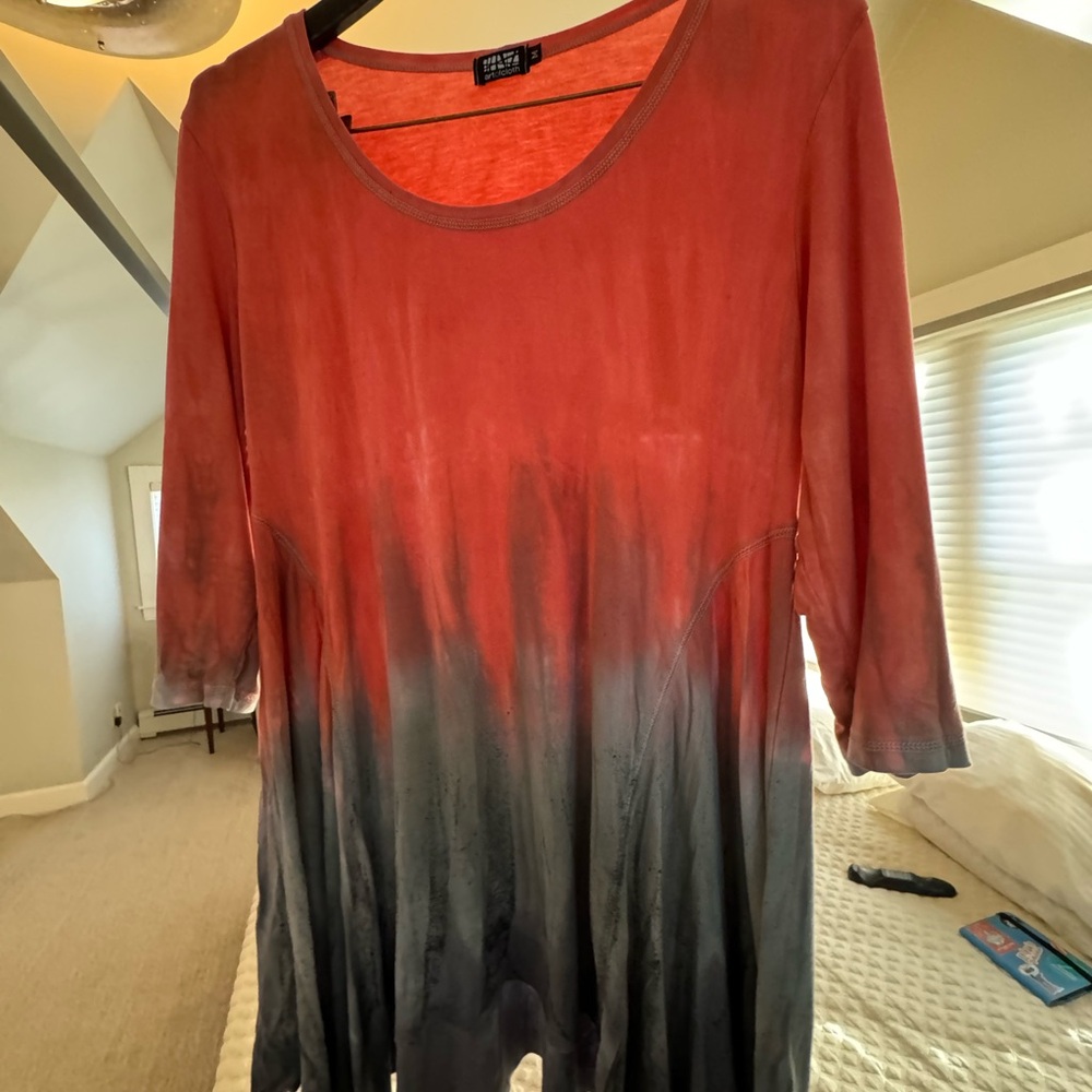 Eileen Fisher Red and Black 3/4 Sleeve Tunic